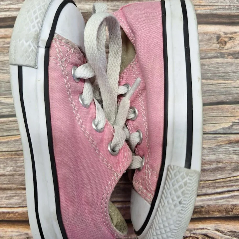 Baby/Toddler Converse Chuck Taylor All Star Shoes Size 6